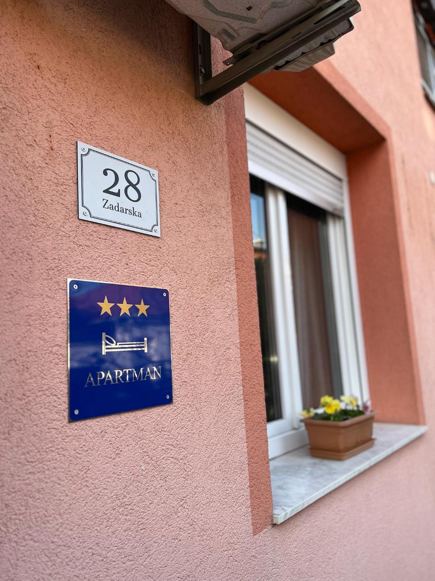 Apartment Twins - Private Parking Osijek